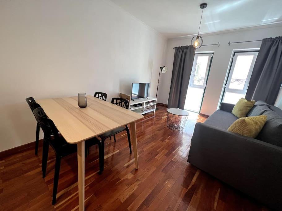 Prime Location - Historic District With Private Parking Apartment Lisbon Luaran gambar